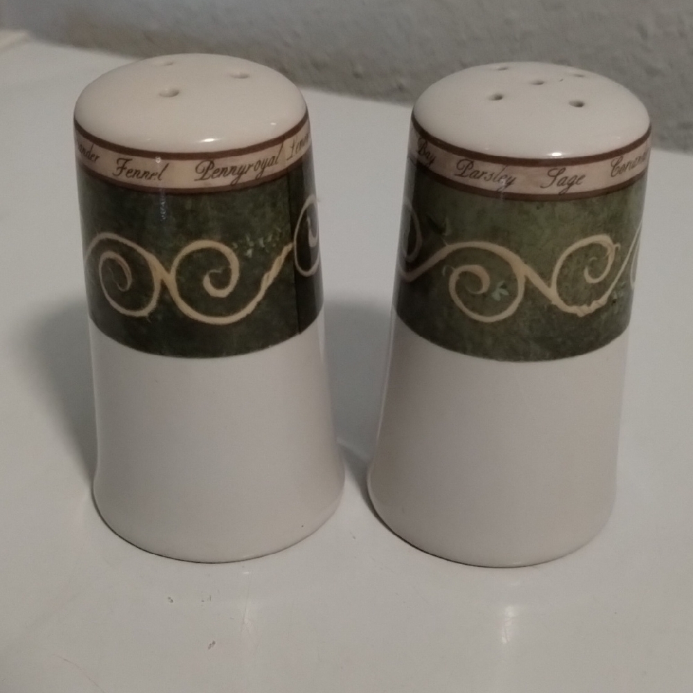 Source Unknown White and Green Ceramic Shakers